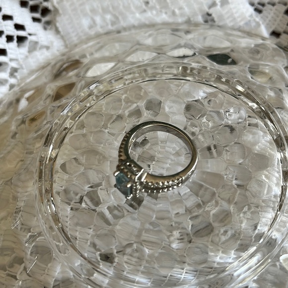 Platinum Diamond Aquamarine emerald cut ring size 7 - Picture 4 of 11